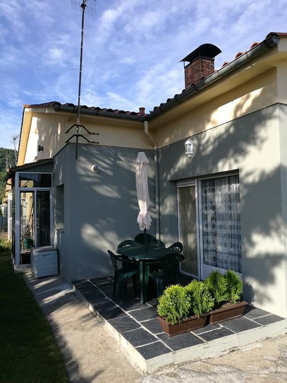 Casa El Serrat Del Tell Сант Пау де Сегуриес Екстериор снимка